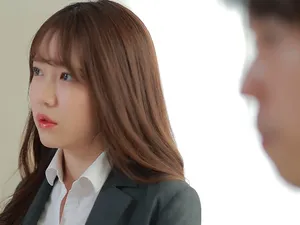 Hẹn hò nhưng không yêu cùng 2 em đồng nghiệp